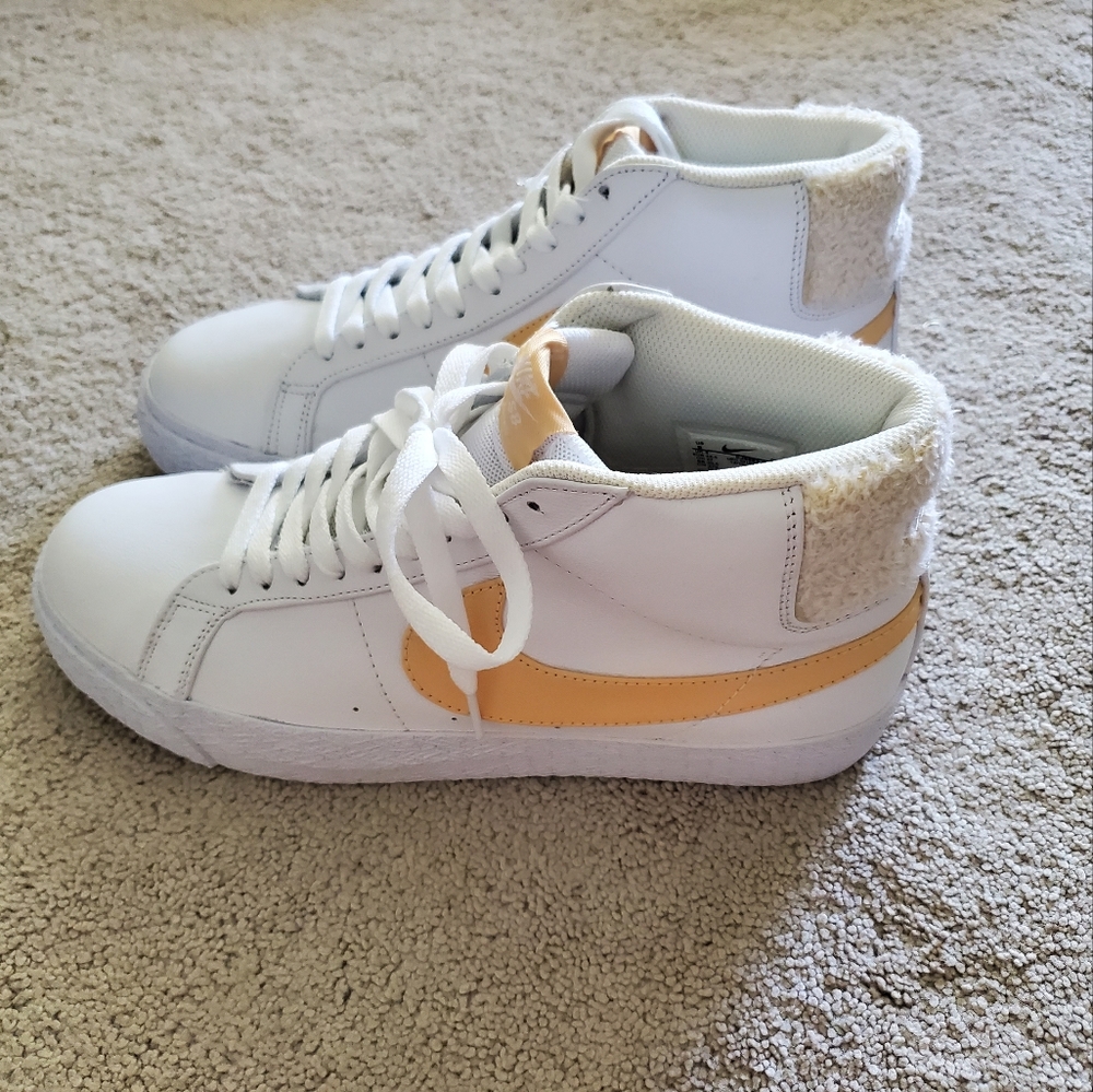 Nike SB Zoom Blazer Sherling MidWhite Celestial Gold